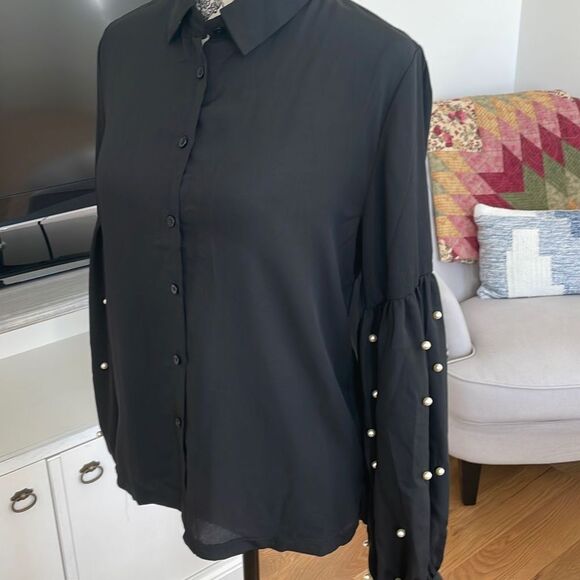 Free Generation Women's Button Down Black Blouse with Pearl Embellishment Small - Picture 2 of 10